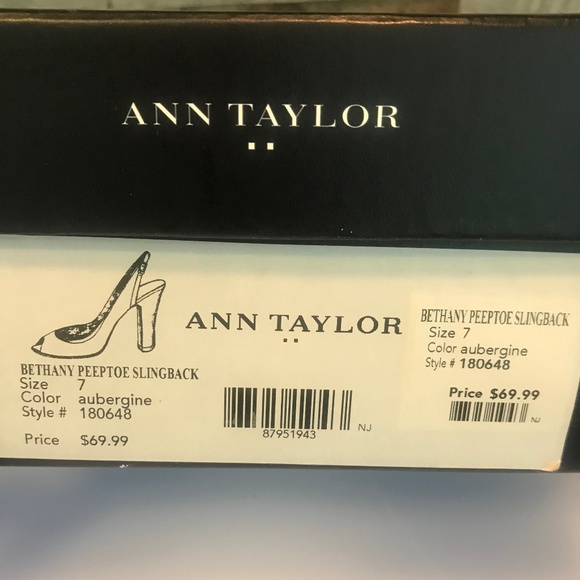 Ann Taylor Slingback Shoes - Picture 5 of 5